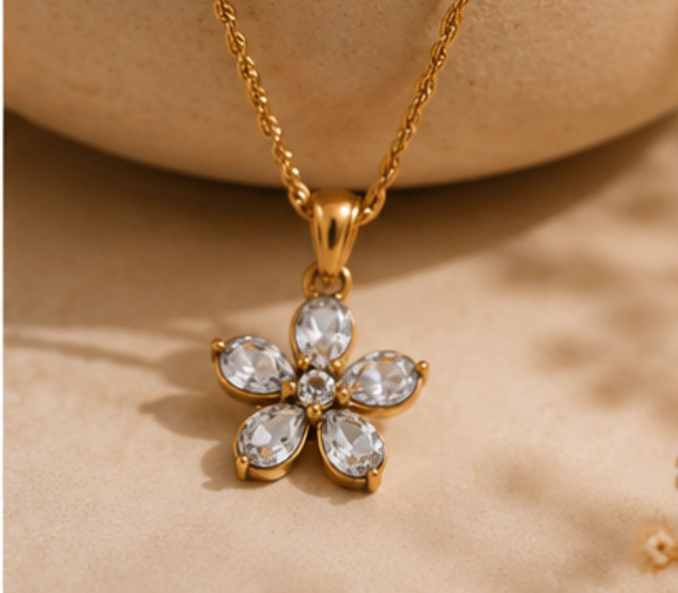 Naina Stone Blossom