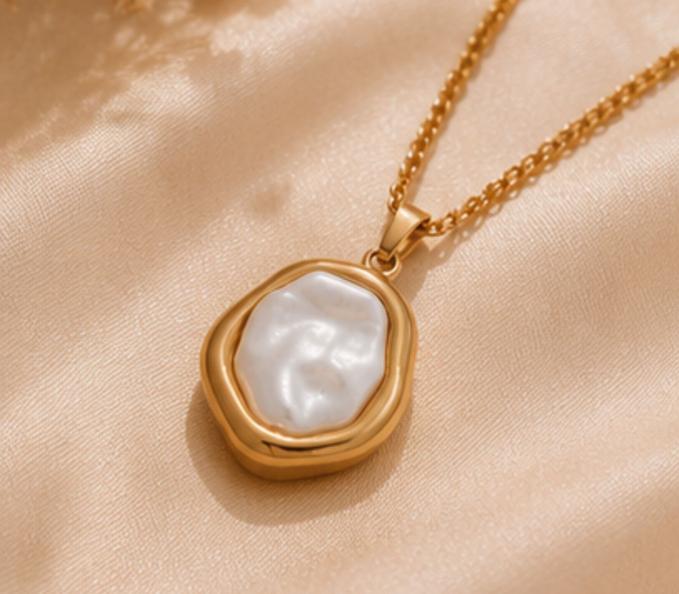 Indu Baroque Pearl Pendant Necklace