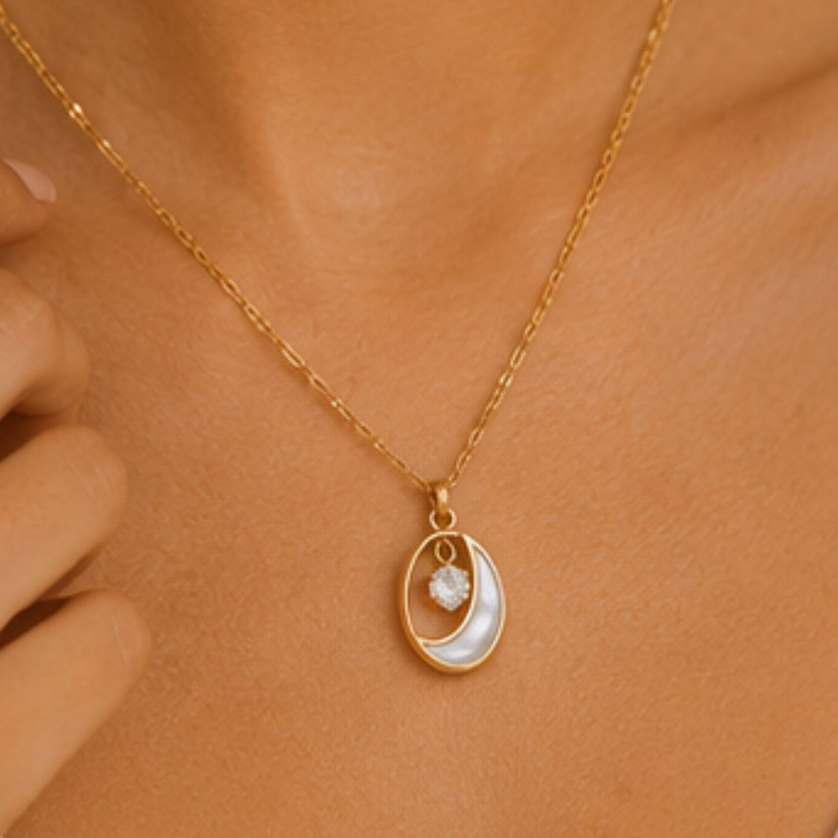 Mira Circle Drop Necklace