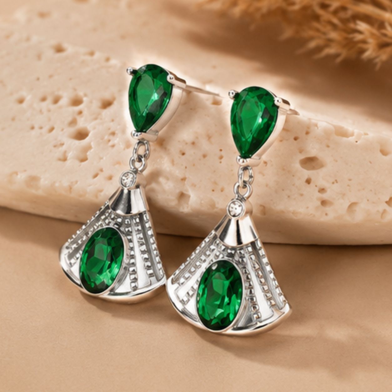 Mira Dome Earring