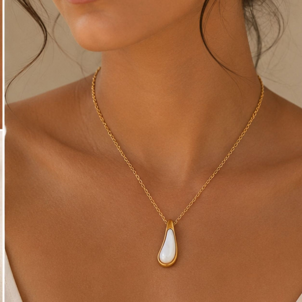 Saanvi Shell Necklace