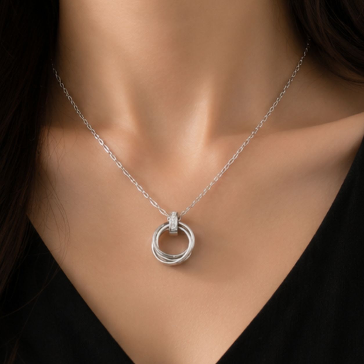 Saanvi Orbit Necklace