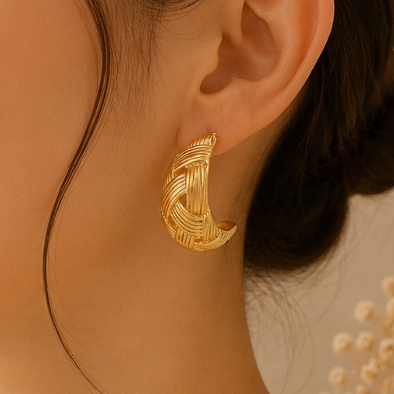 Aarna Weave Hoops