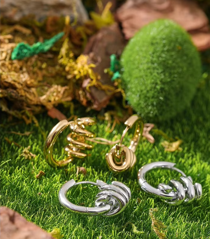 Aarohi Spiral Hoops