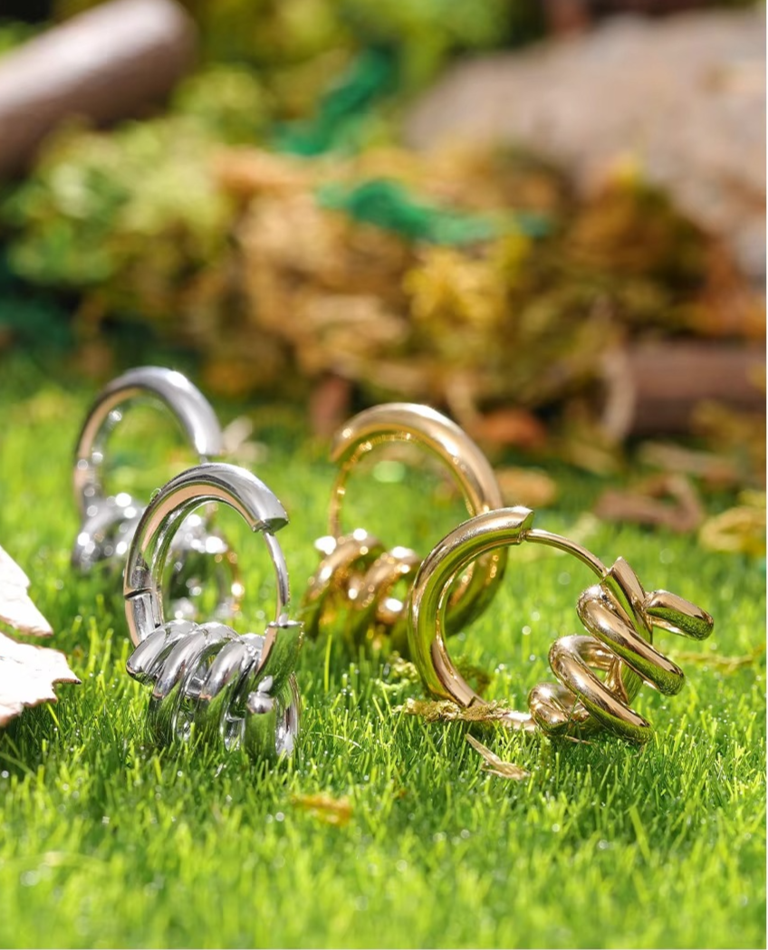 Aarohi Spiral Hoops