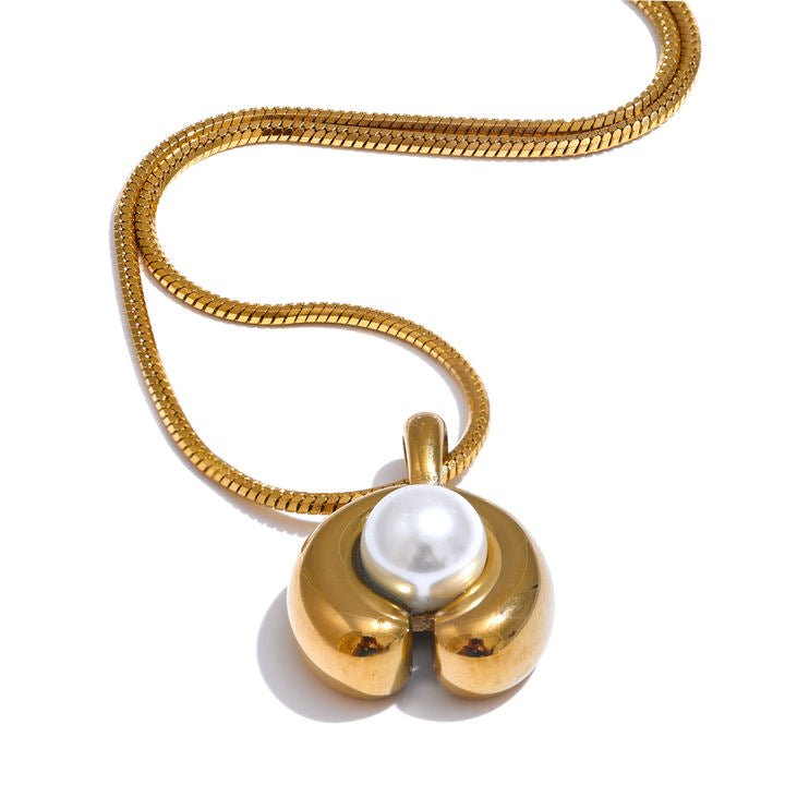 Aarvi Pearl Pendant