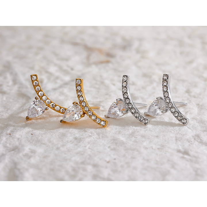 Aira Drop Earring