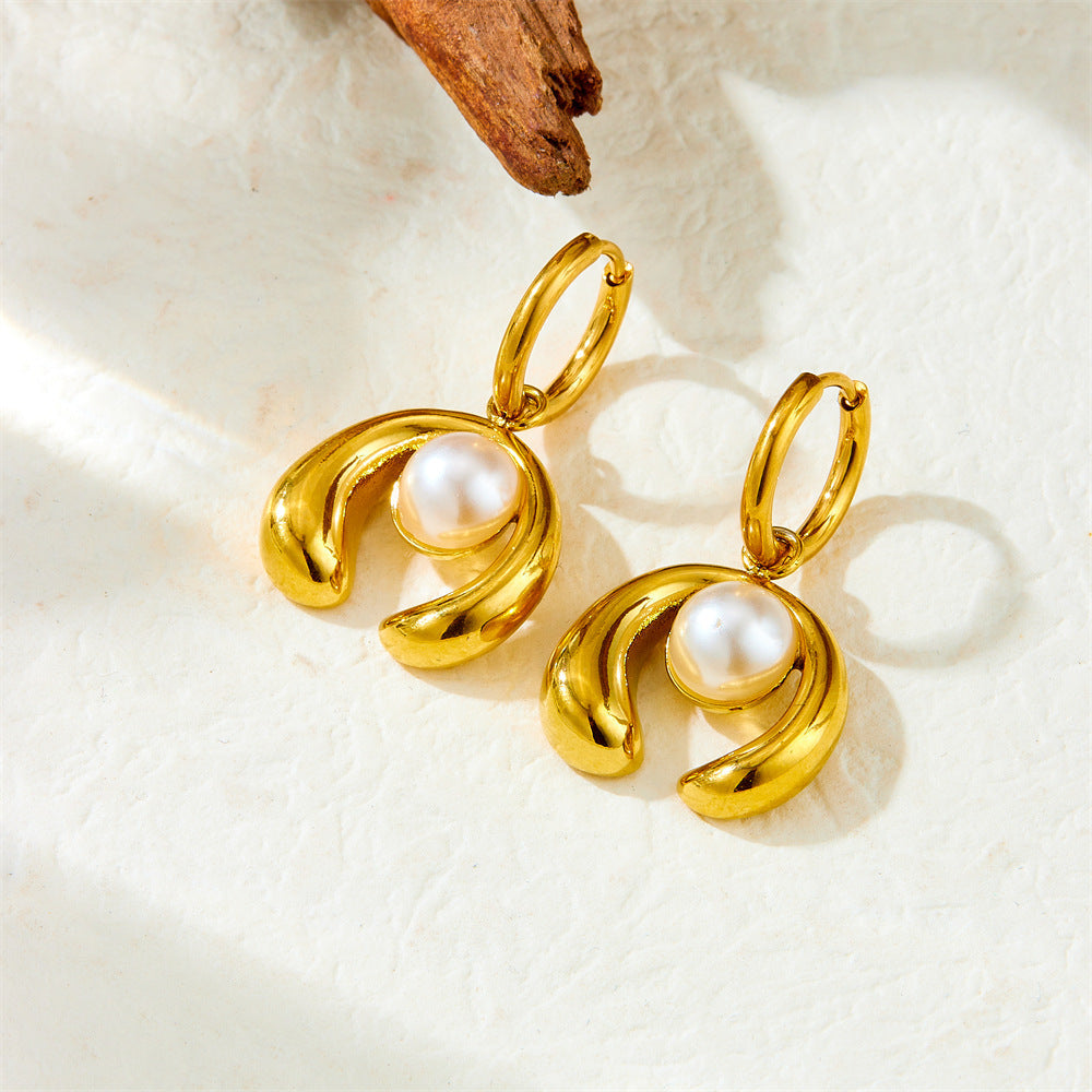 Amara Orb Pearl Earrings