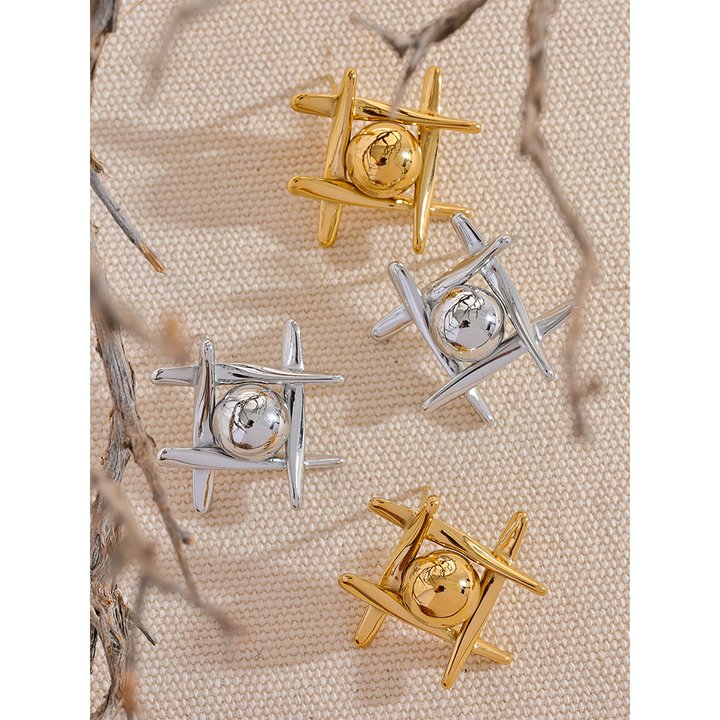 Amara Twist Earrings