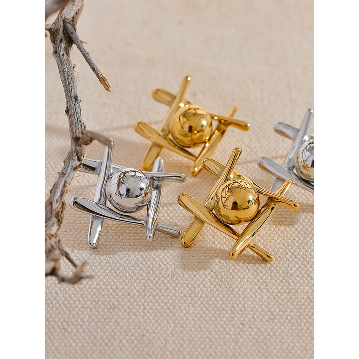 Amara Twist Earrings