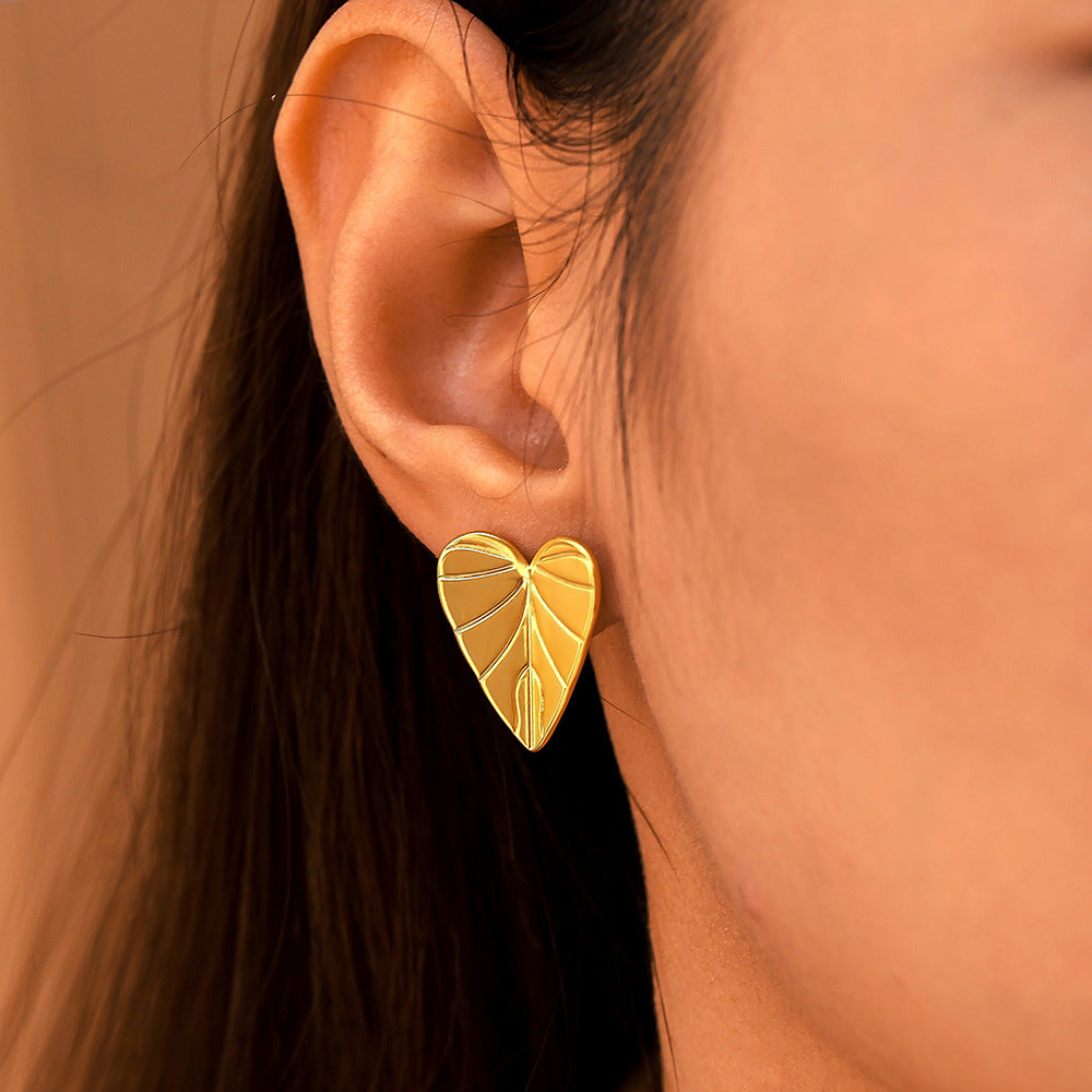 Anaya Leaf Stud Earring