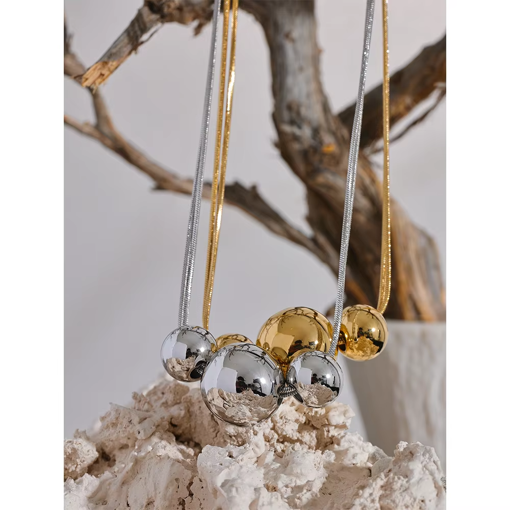 Arya Orb Necklace