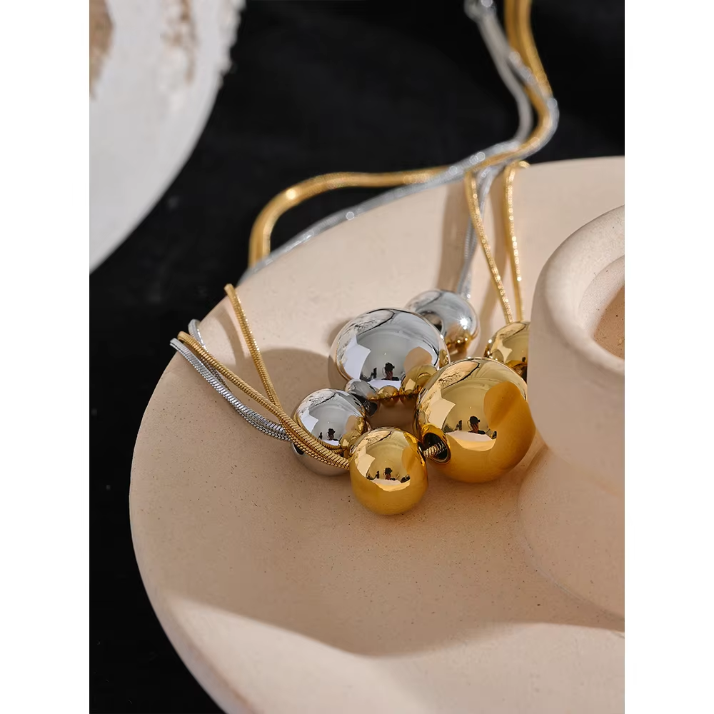 Arya Orb Necklace