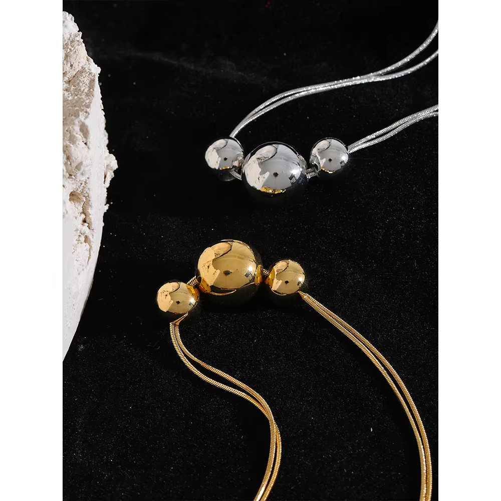Arya Orb Necklace