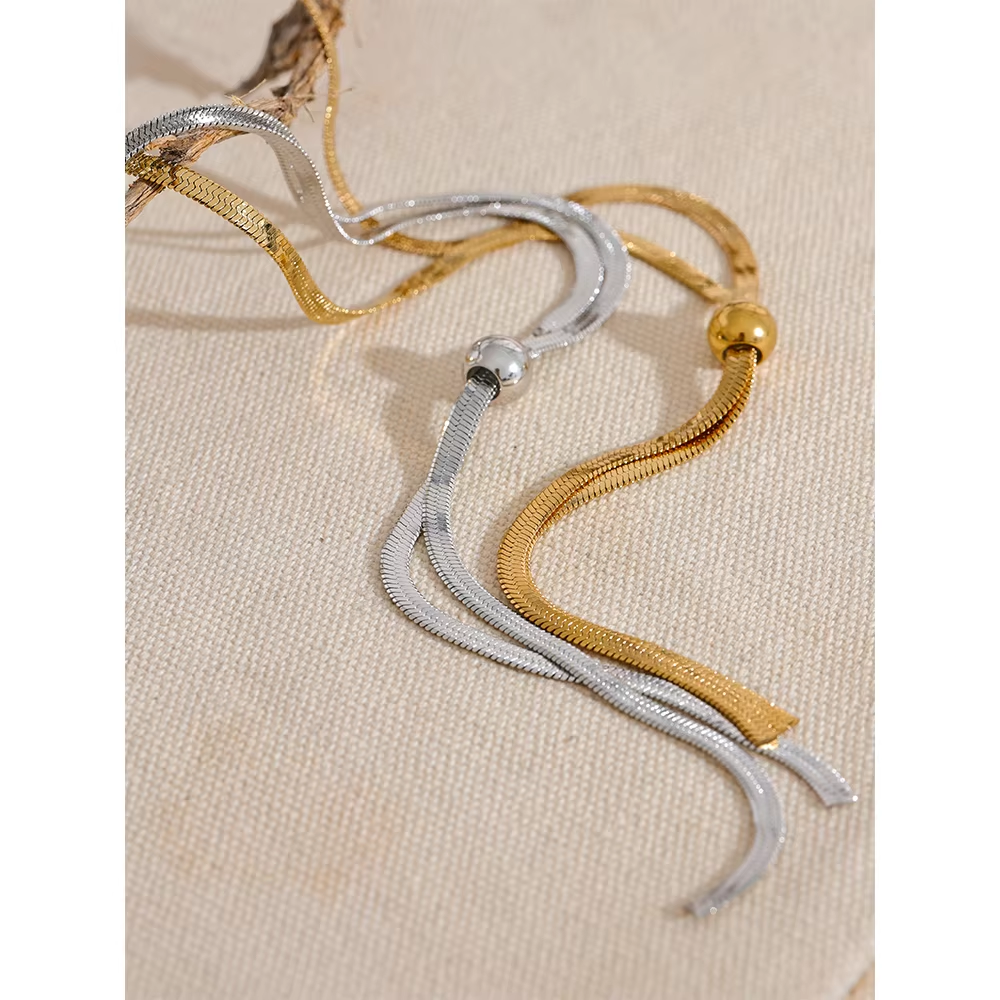 Chavi Flowline Necklace