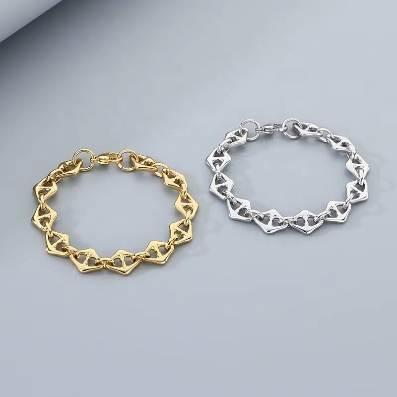 Dara Geo Twist Bracelet