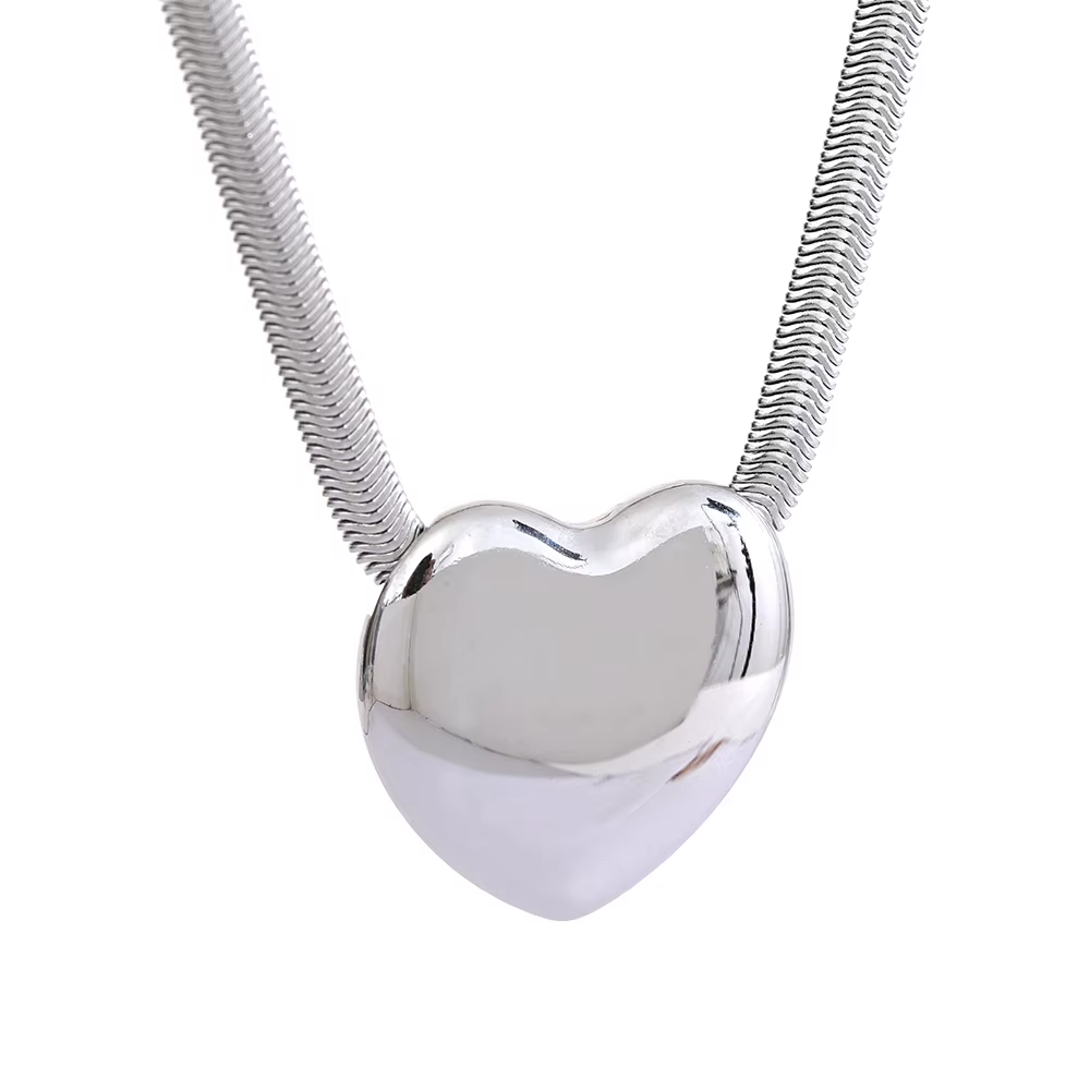 Aarohi Bold Heart Necklace