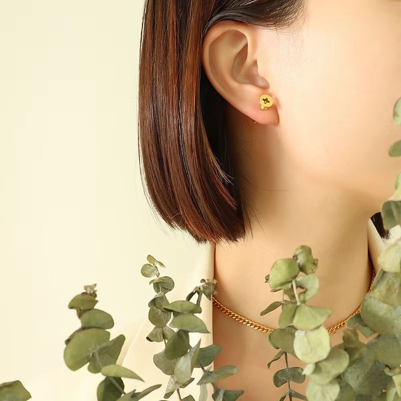 Edge Screw Stud Gold Earrings