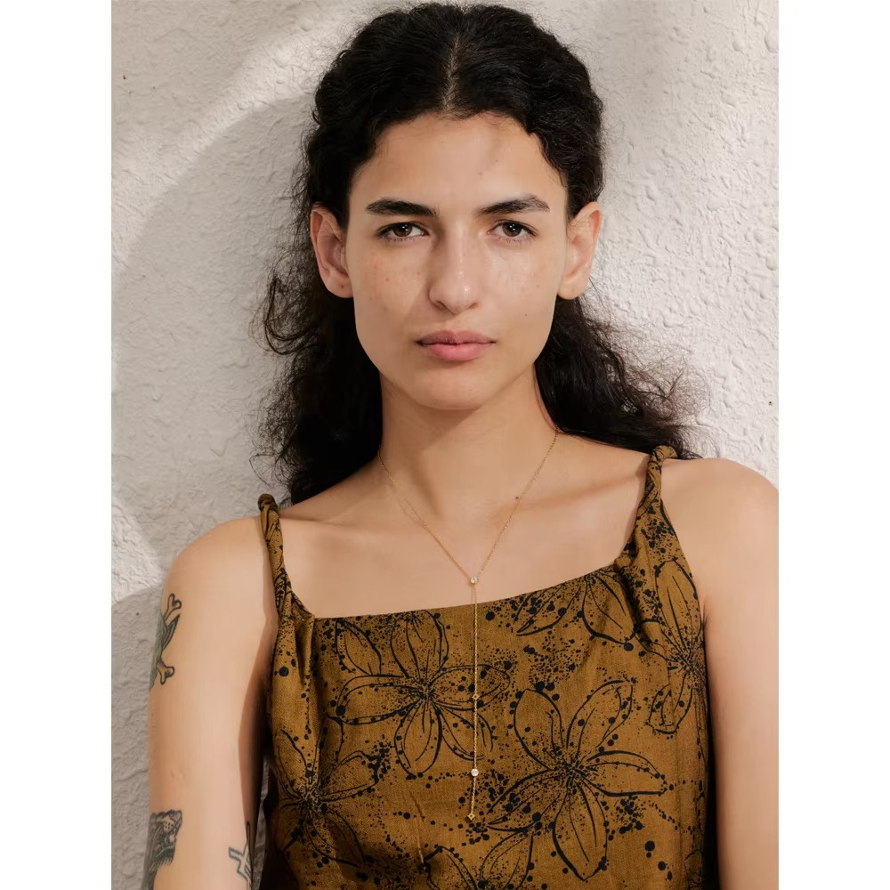 Eira Solitaire Trail Necklace