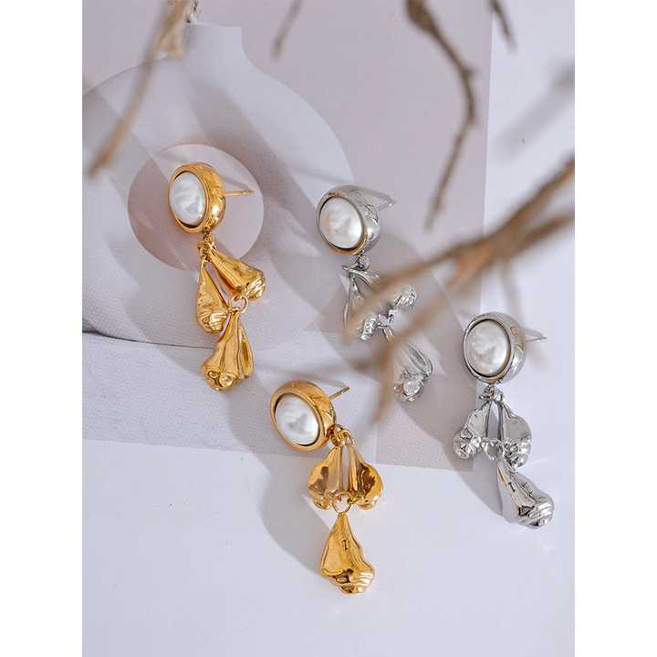 Elena Pearl Drop Earrings