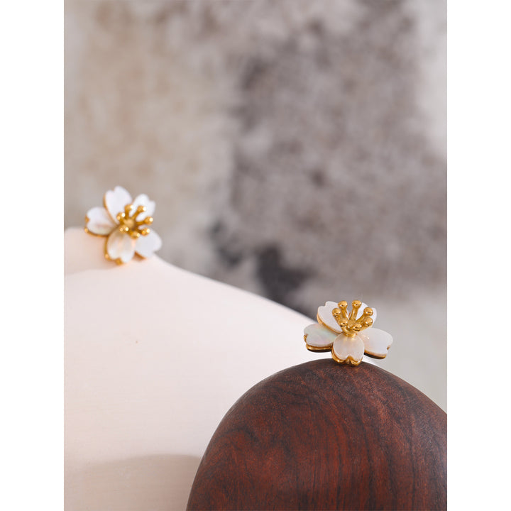 Hanami Mother Of Pearl Stud Earrings