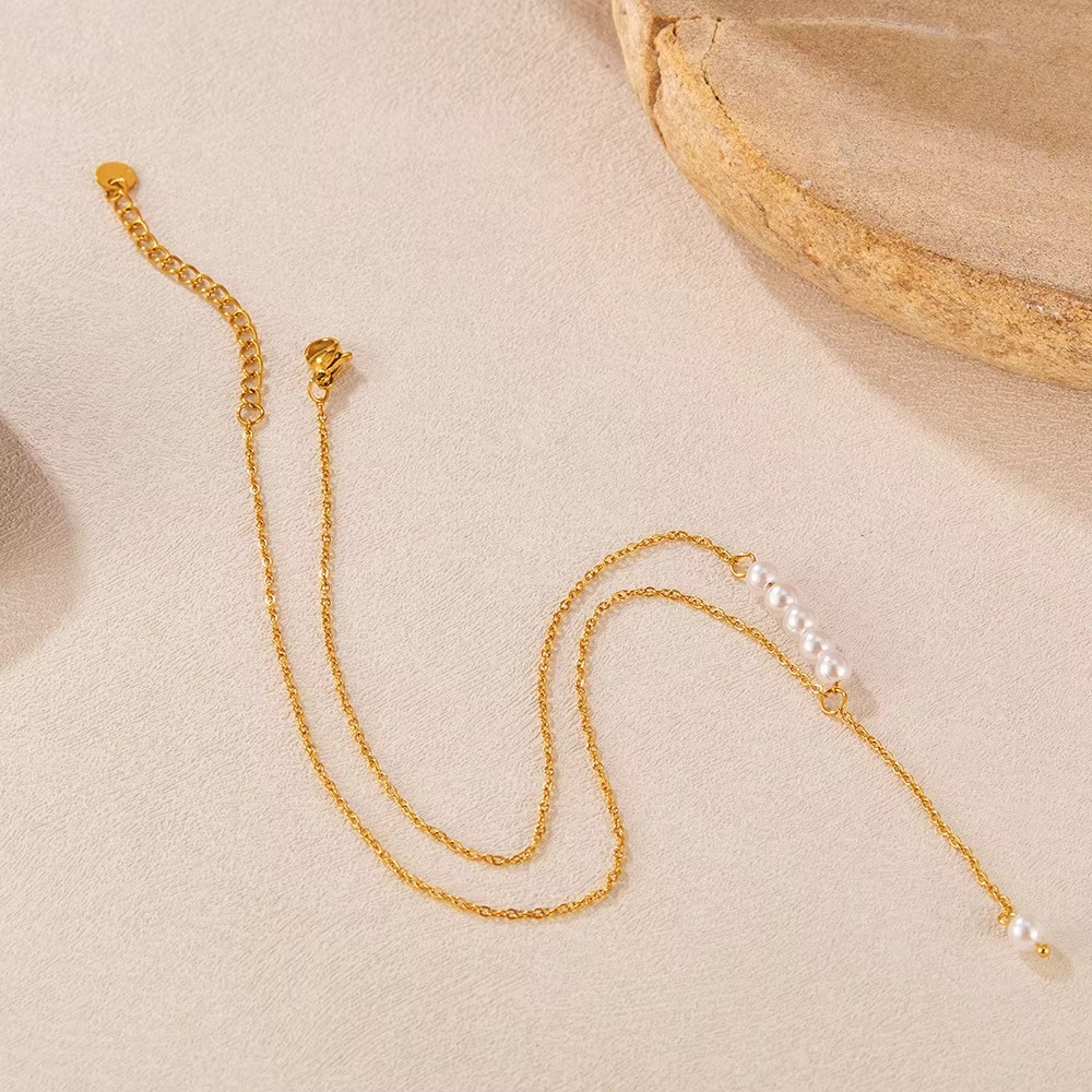 Ina Pearl Line Necklace