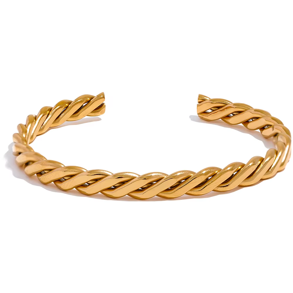 Inaaya Twist Bracelet