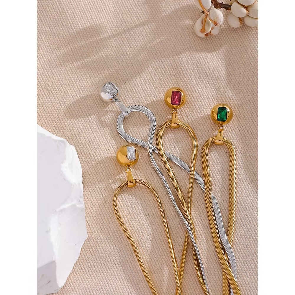 Indira Prism Pendant