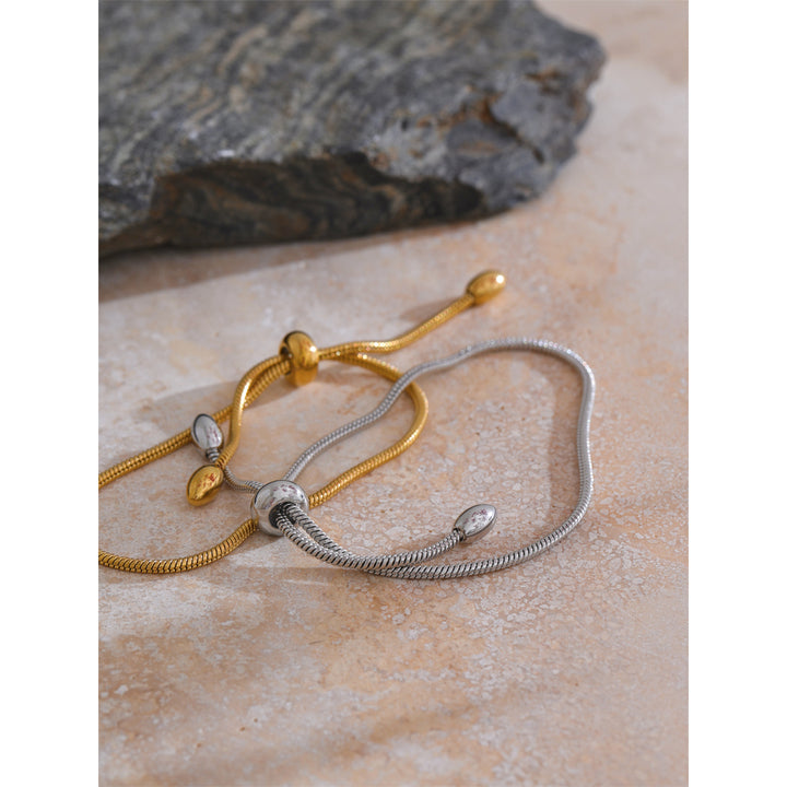 Indira Smooth Gold Chain Bracelet