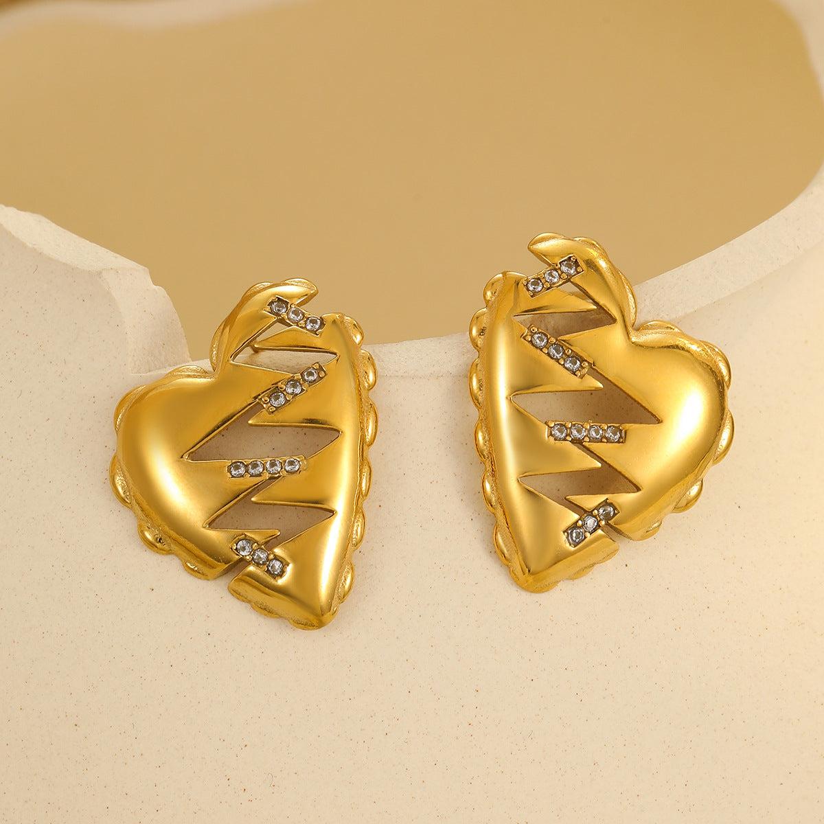 Irisa Jagged Gold Hearts