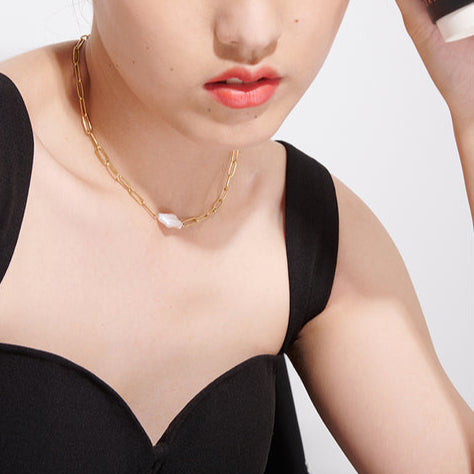 Kavya Pearl Baroque Necklace