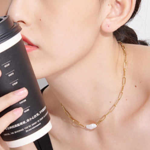 Kavya Pearl Baroque Necklace