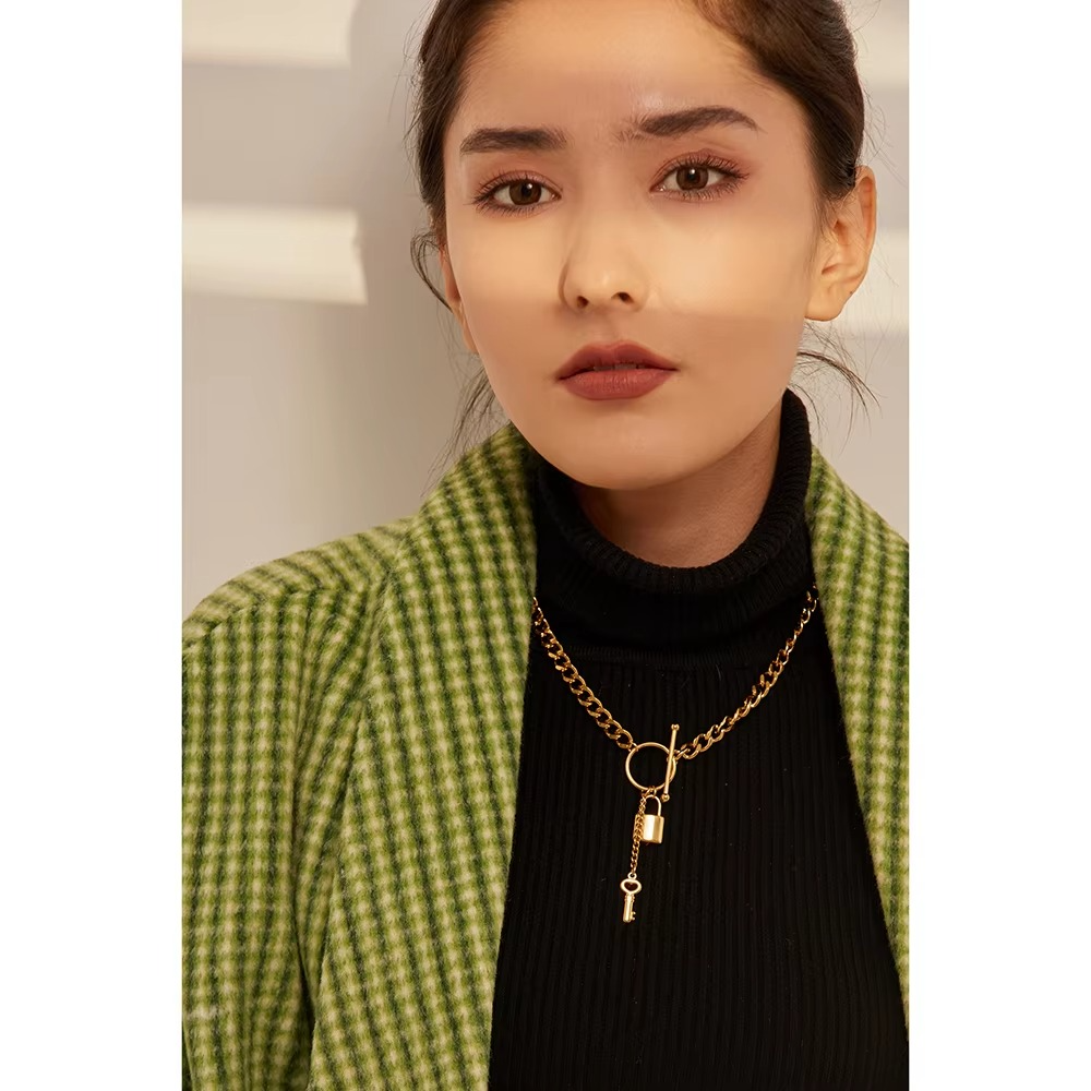 Lock Key Link Necklace