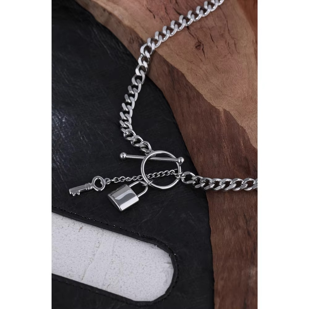 Lock Key Link Necklace