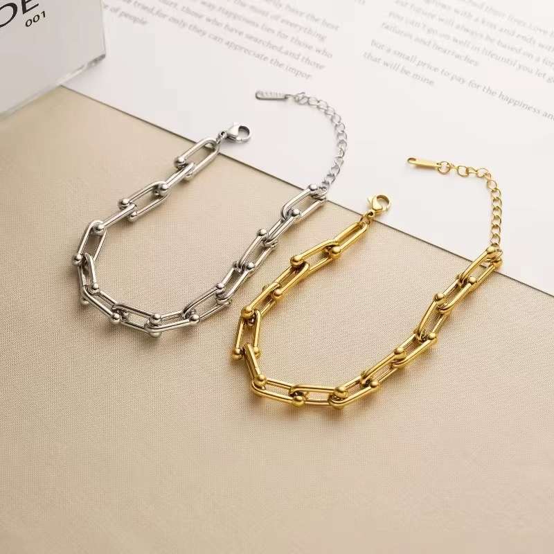 Mira Orbit Link Bracelet