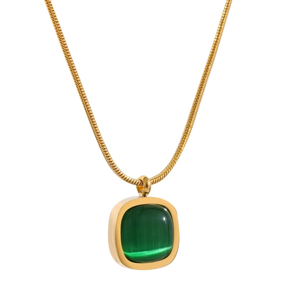 Mitali Emerald Glow Necklace