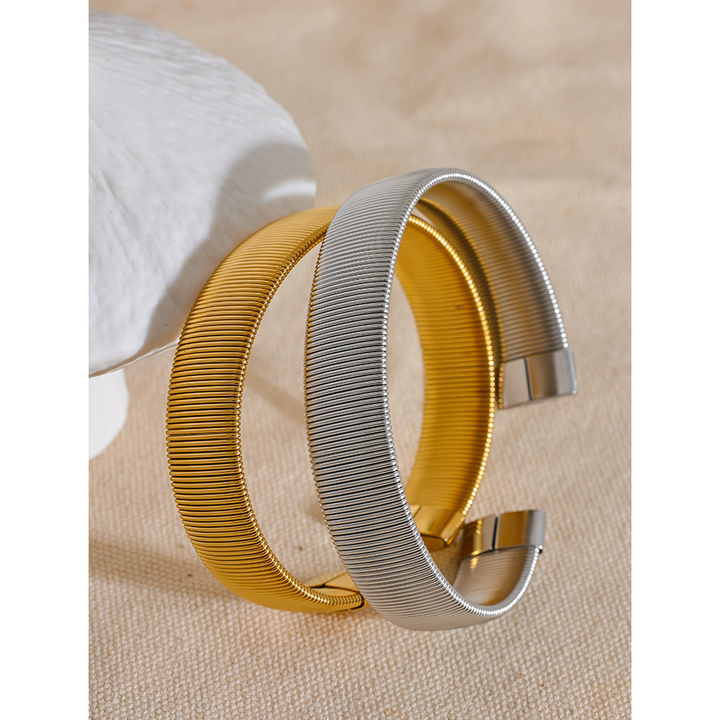 Myra Ribbed Cuff Bracelet