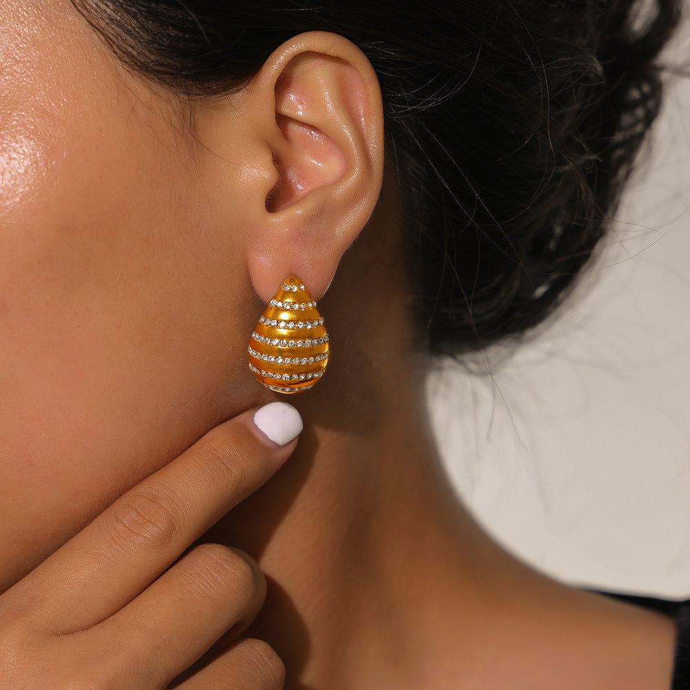 Naira Spiral Glow Drops