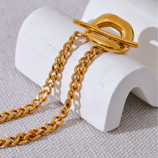 Nayra Twist Lock Bracelet