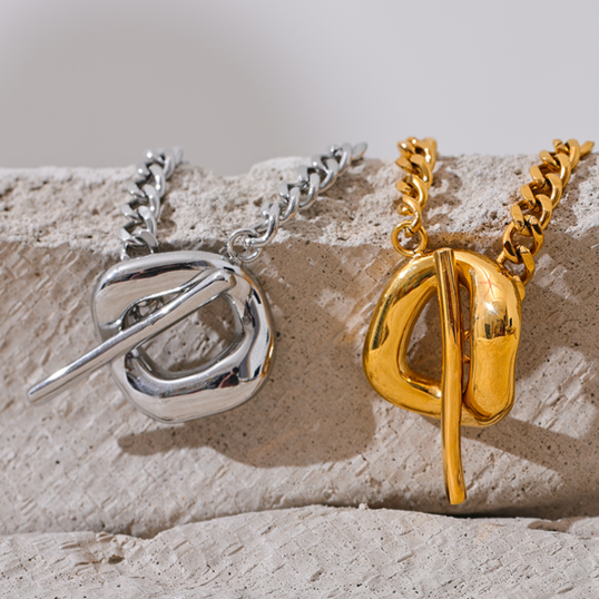 Nayra Twist Lock Bracelet