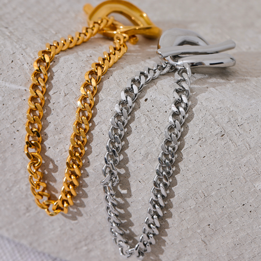 Nayra Twist Lock Bracelet