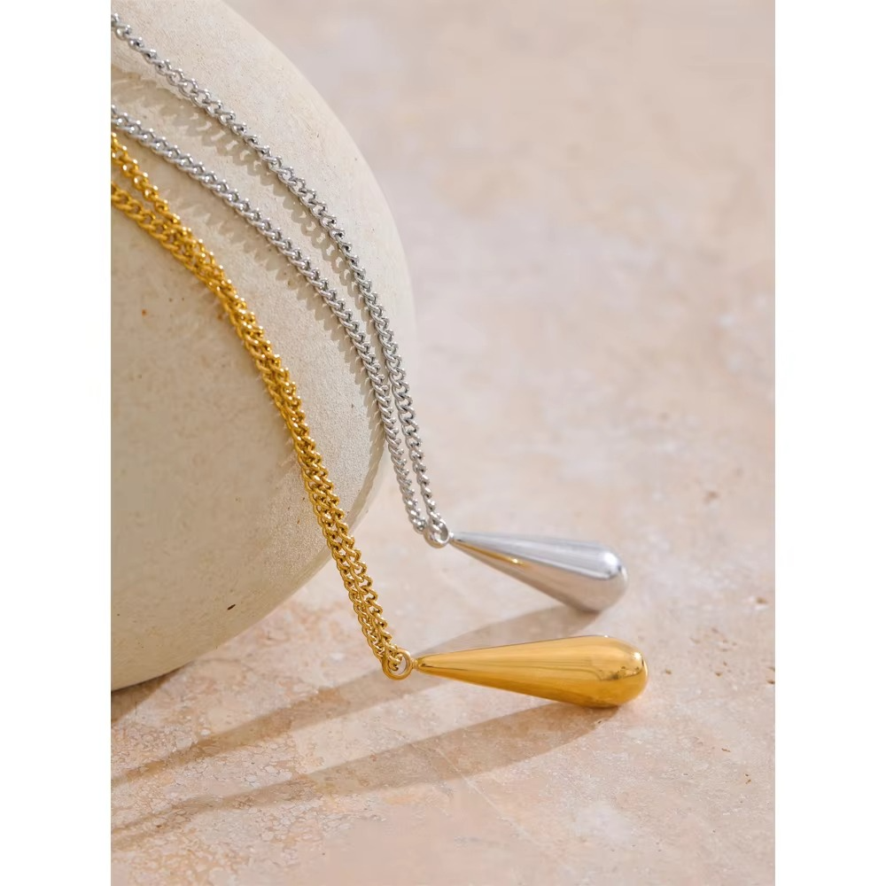 Nimrat Golddrop Pendant