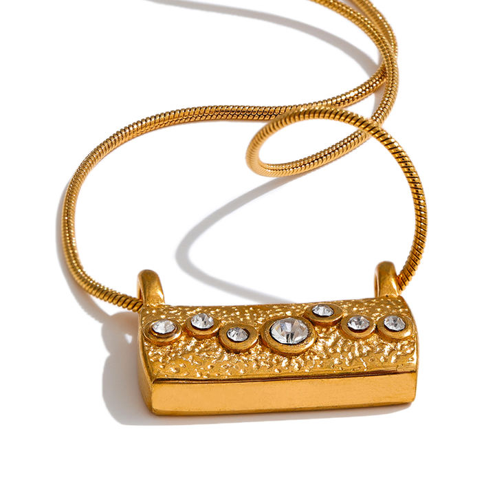 Noor Textured Bar Necklace