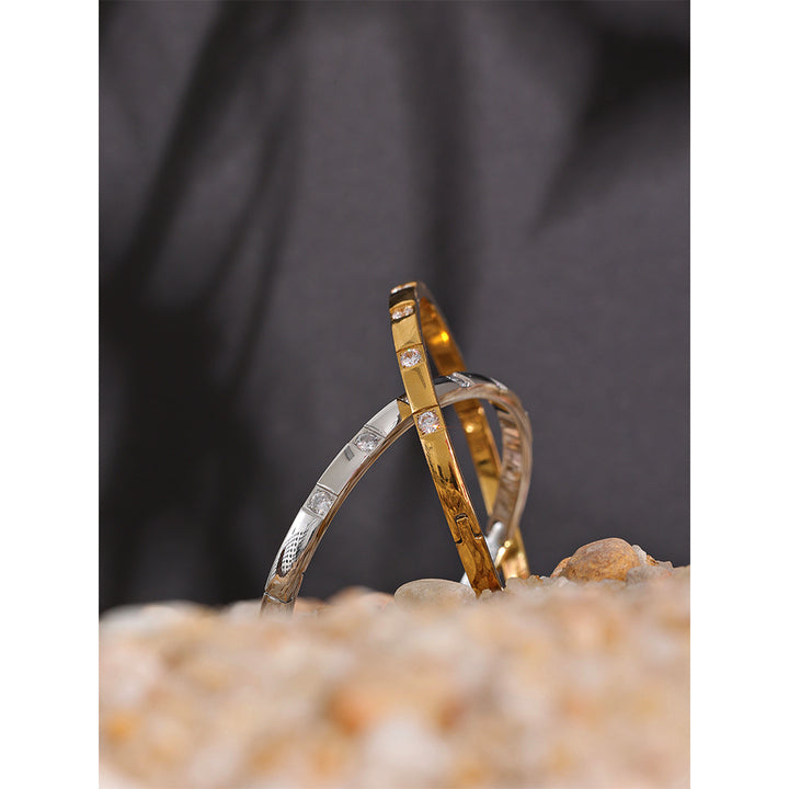 Nyra Crystal Bar Bangle