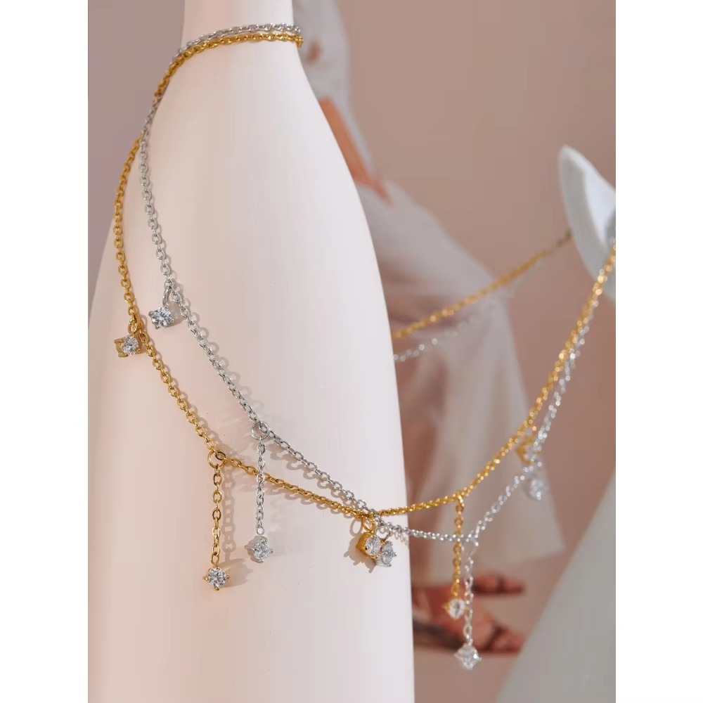 Nyra Emerald Drop Necklace