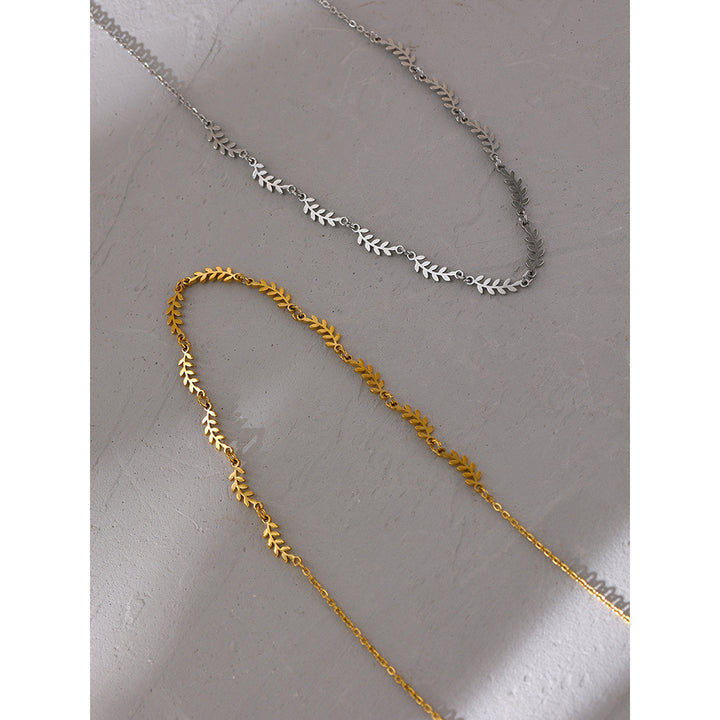 Rhea Leaf Chain Necklace