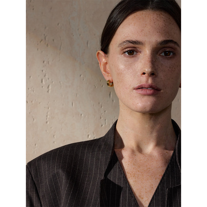 Rhea Mini Heart Charm Hoops