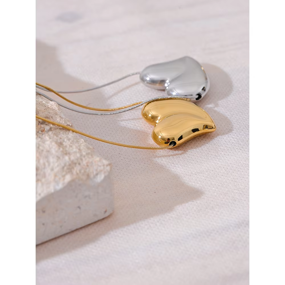 Rhea Sculpted Heart Necklace