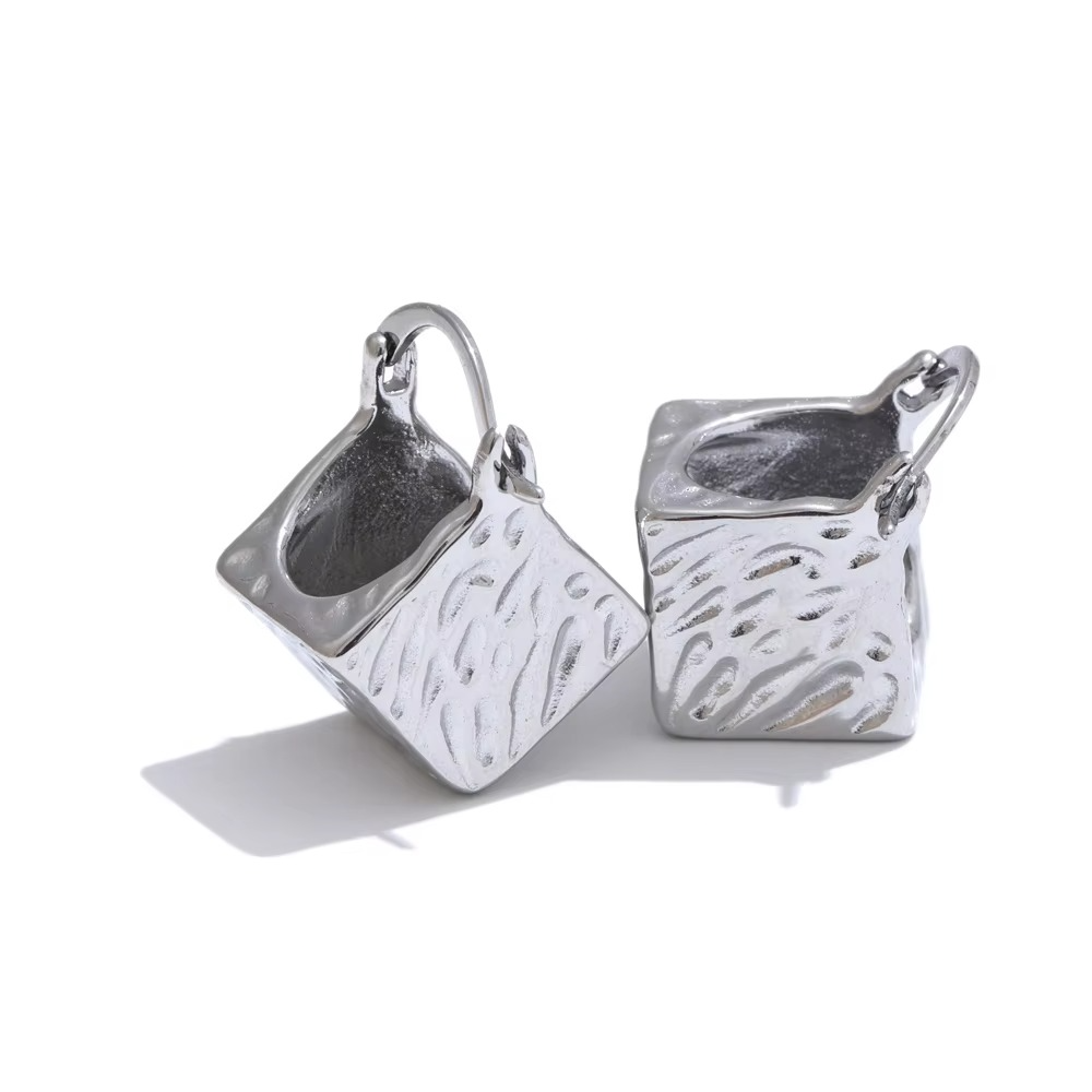Ruhani Textured Block Earrings