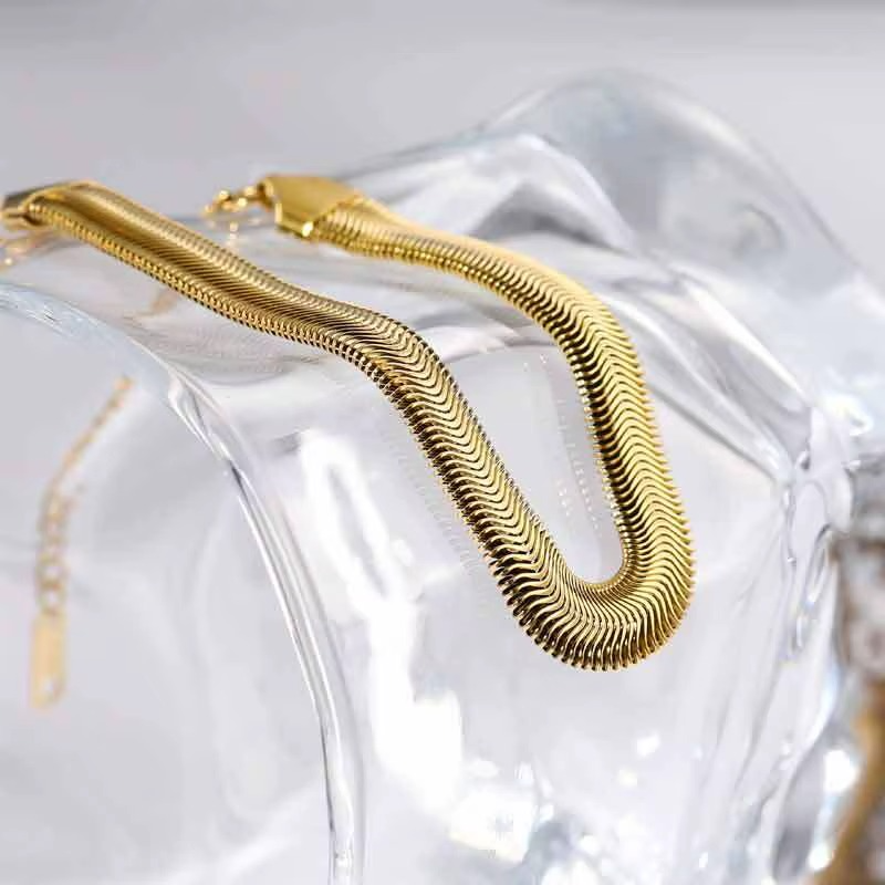 Saanvi Coil Luxe Bracelet